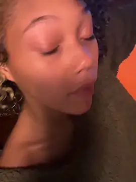 Živý XXX chat Tamiii420