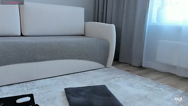 AmelinaLove Adlı Modelin Canlı XXX Sohbeti