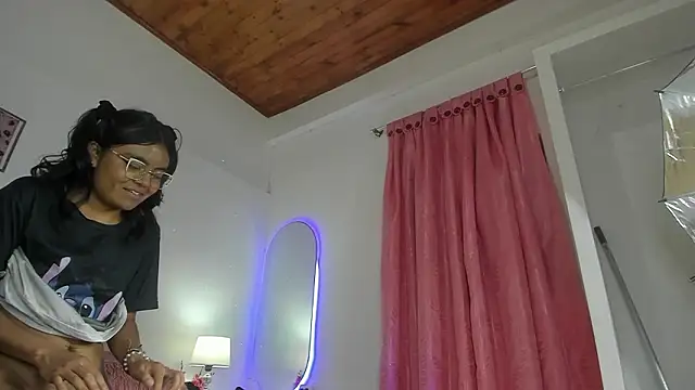 luna_velveth Chat XXX in diretta