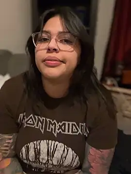 miacanela_xo 现场XXX聊天