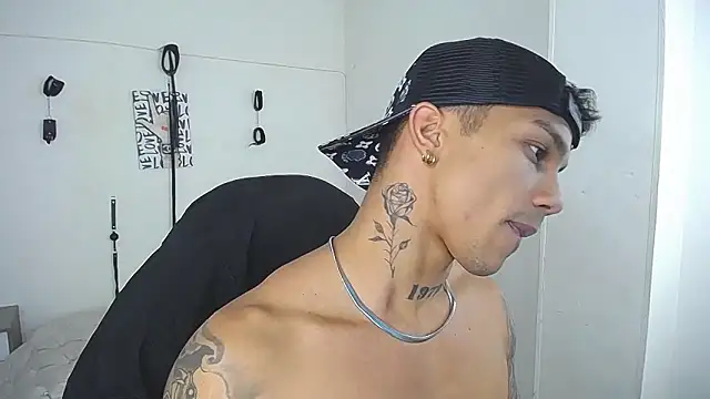 Вебкам-шоу Leonard_Price