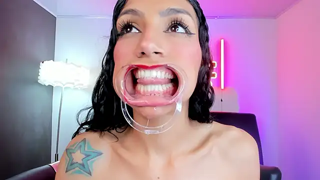 Chat XXX en directo de miss___evangeline