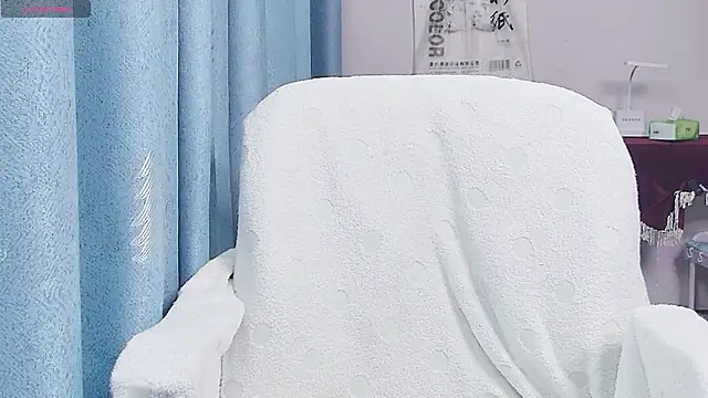 Baomi 现场XXX聊天