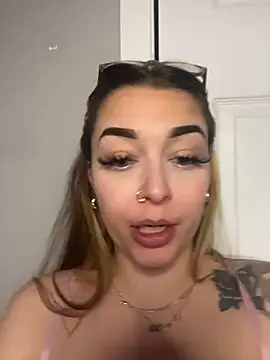 Pokazy przed kamerką – angelbabyxoxo69