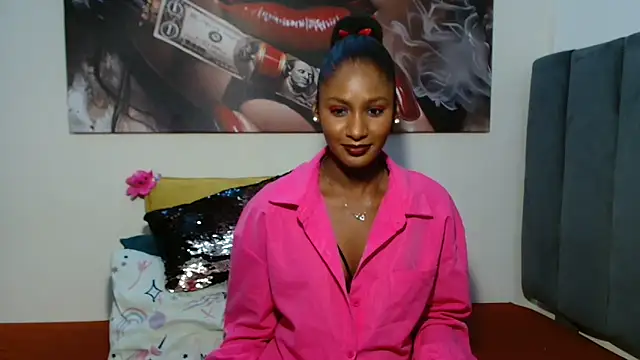 Moreish-06 live XXX chat