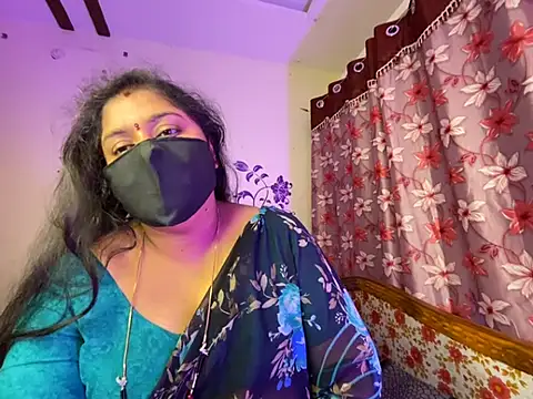 LouleyRanii Live XXX Chat