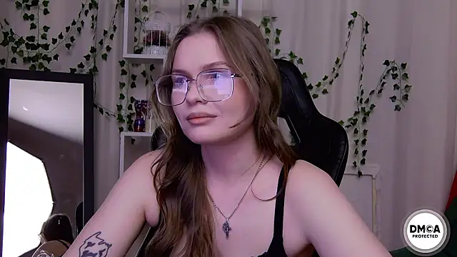 XXX chat uživo modela Kate_mermaid