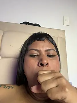 Mich-12 Live XXX Chat