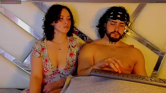 Benny_and_Mark Live XXX-chat