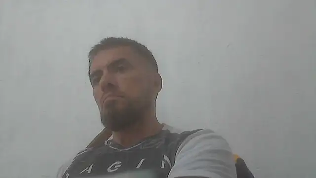 el_principe_hot: διαδικτυακό σόου στην κάμερα