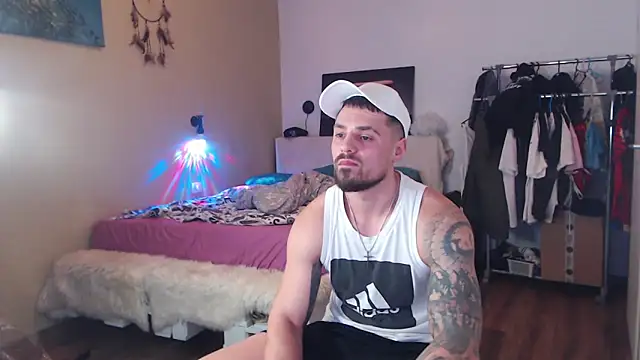 Tiberius_hunk's Live XXX Chat