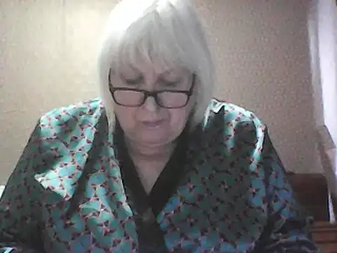 Alexia64231 Adlı Modelin Canlı XXX Sohbeti