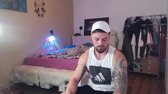 Chatroom XXX en direct de Tiberius_hunk