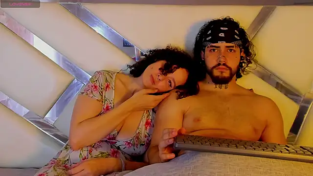 Chat XXX en directo de Benny_and_Mark