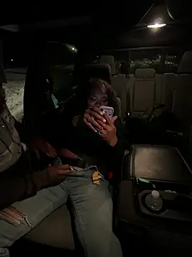 HaloRodeoLover2's Live XXX Chat