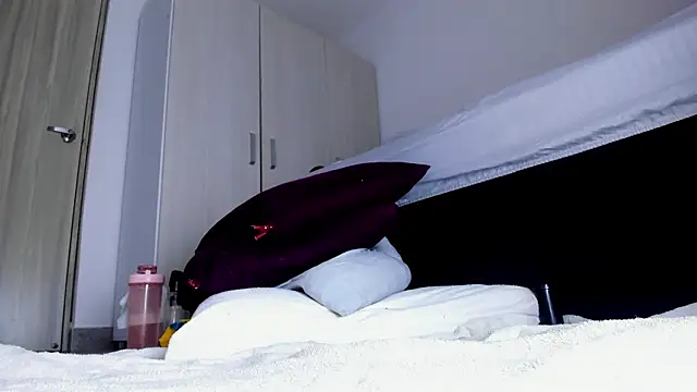 Skarleth69 Live XXX-Chat