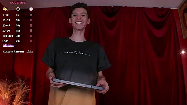 VicenteFerrer Chat XXX in diretta