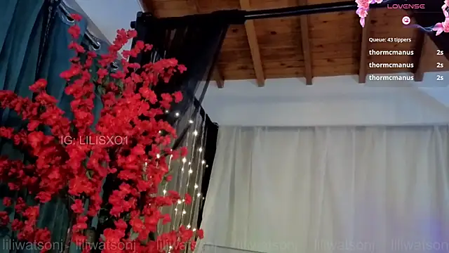 Онлайн чат XXX liliwatsonj