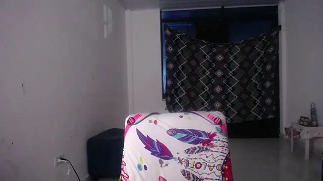 sirena_15 – Naživo XXX chat