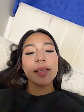 XXX chat uživo modela lau_star