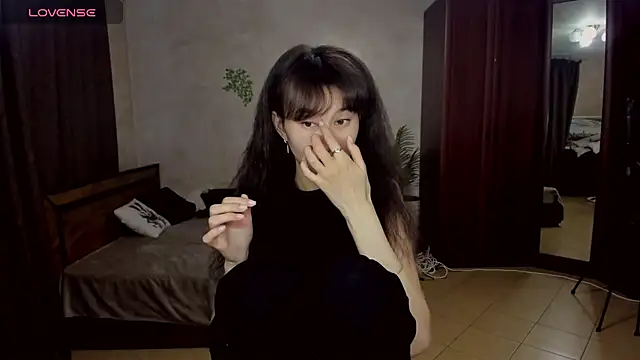 SheilaRare élő XXX-chatje