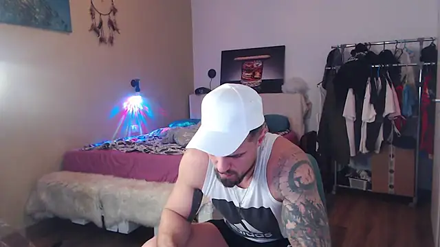 Tiberius_hunk Live XXX-Chat