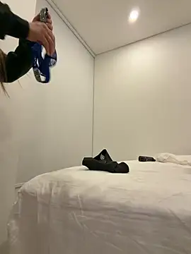 roouse: онлайн-секс-чат