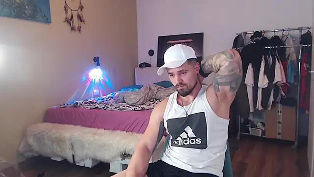 Tiberius_hunk Live XXX-Chat