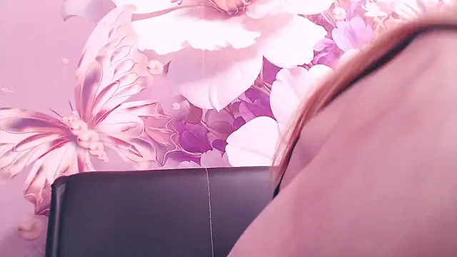 BlondPussy live XXX chat