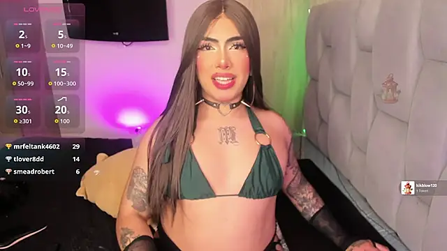 Sophie_whitexxx élő XXX-chatje