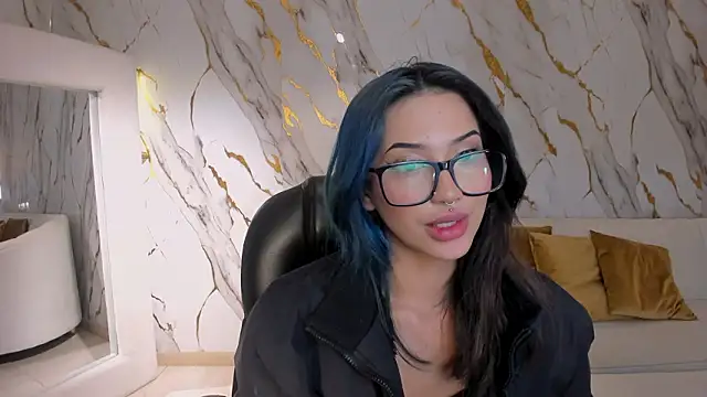 Czat XXX na żywo – KayraLanne