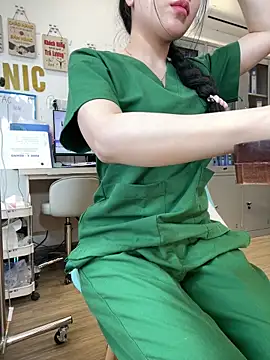 Chatroom XXX en direct de Clinic_Sexy