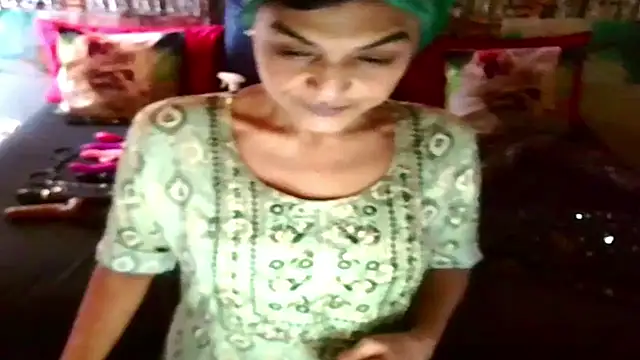 Czat XXX na żywo – Indian_Blaze00