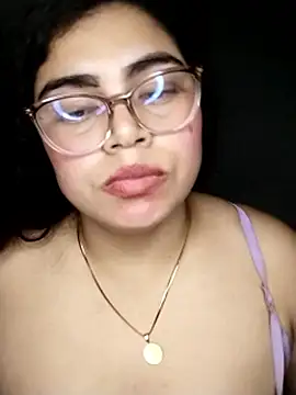 Diamily 现场XXX聊天