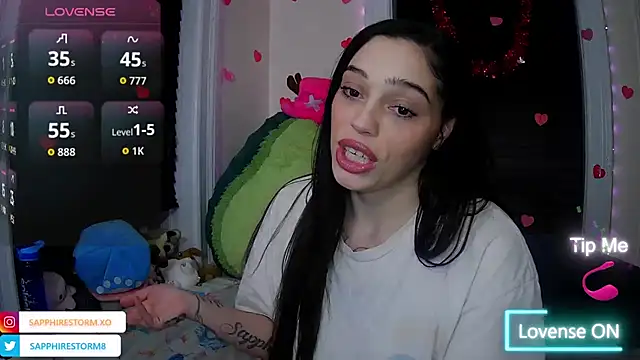 sapphirestorm8: διαδικτυακό σόου στην κάμερα