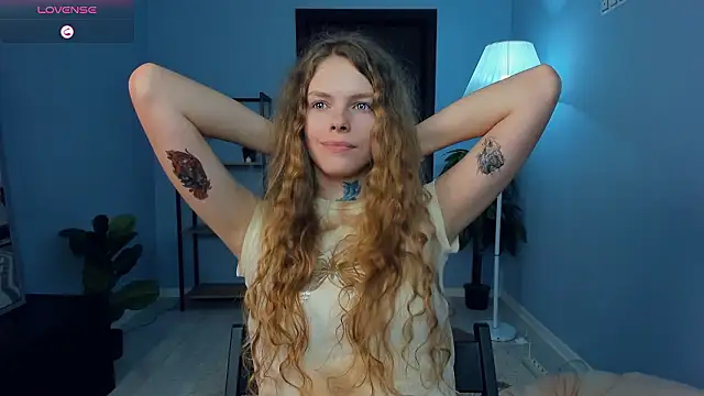 Czat XXX na żywo – RayaNenlia