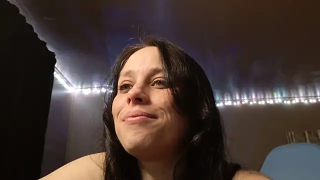 mavismable's Live XXX Chat