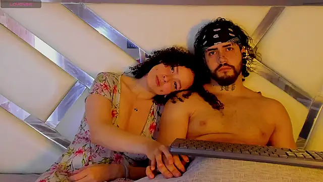 Benny_and_Markn Live XXX chat