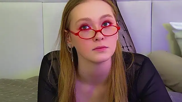 AgataFoxley Chat XXX live