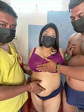 Indian_couple_35のライブXXXチャット