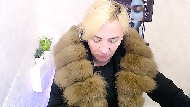 EmmaCat_のライブXXXチャット