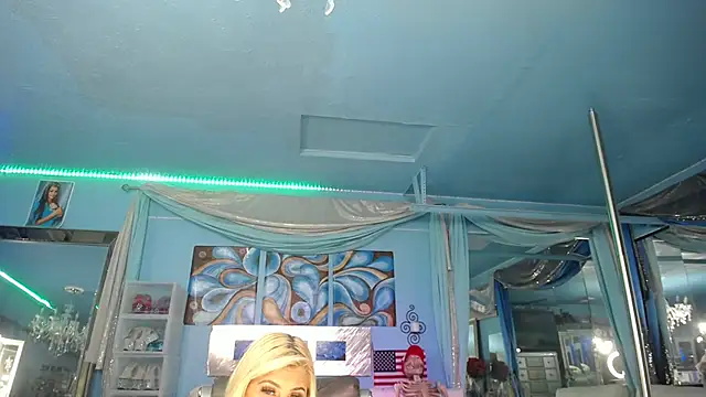 ADRIANNA_FOX 现场XXX聊天