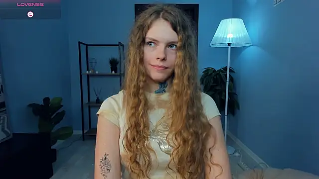 XXX chat uživo modela RayaNenlia