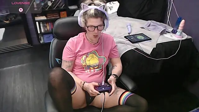 Онлайн чат XXX oddywithabody