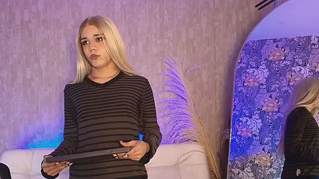 pixy_20 élő XXX-chatje