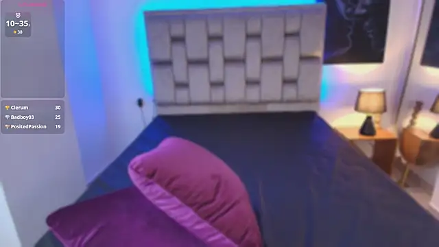 Онлайн чат XXX Juna_arab