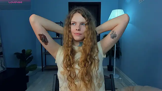 RayaNenlia Adlı Modelin Canlı XXX Sohbeti