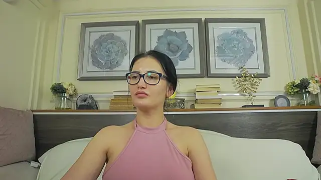 Chat XXX en directo de HellenDesire