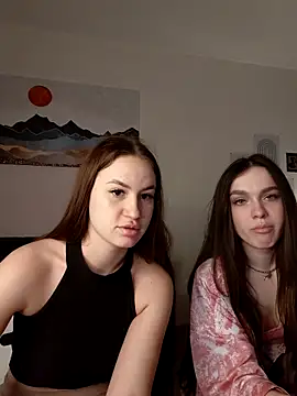 MayaGlow webcam show