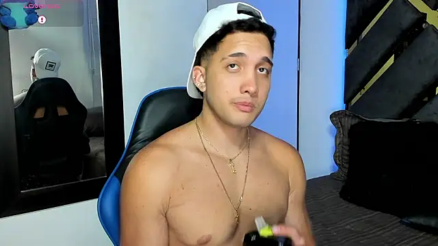 jeicob_stone: онлайн-секс-чат